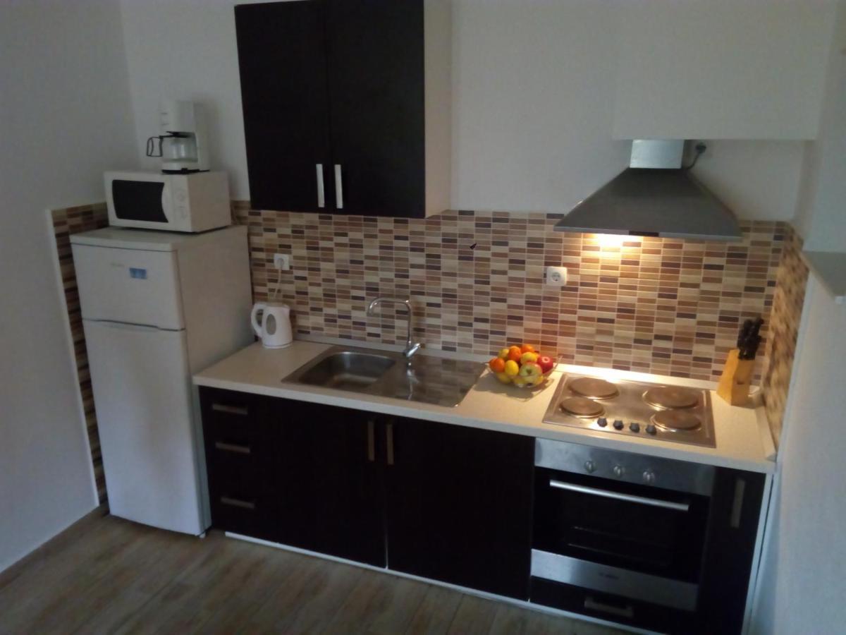 Apartment On The Beach Lokva Rogoznica Exterior foto
