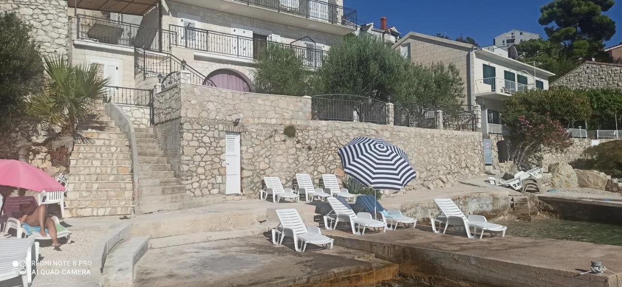 Apartment On The Beach Lokva Rogoznica Exterior foto